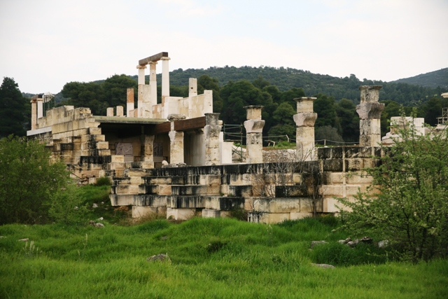 Epidavros - Lower level sleeping complex - near the Tholos
